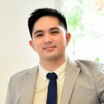 Dr.  Robert Sarmiento